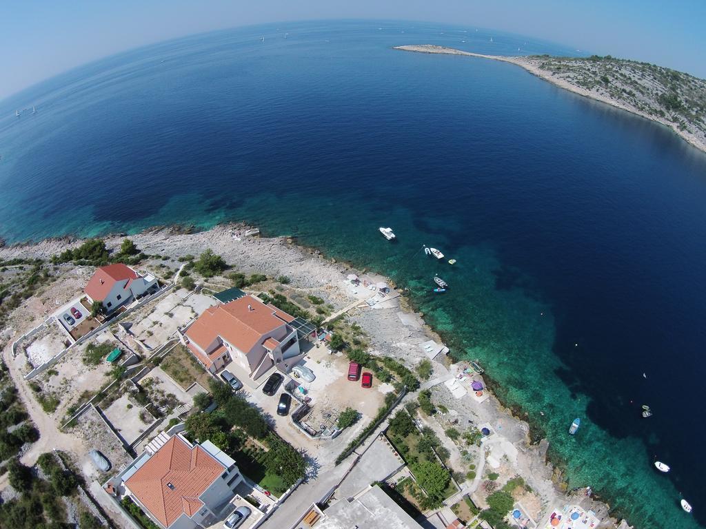 Direkt Am Meer-Apartments Puntaplanka Rogoznica  Exterior photo
